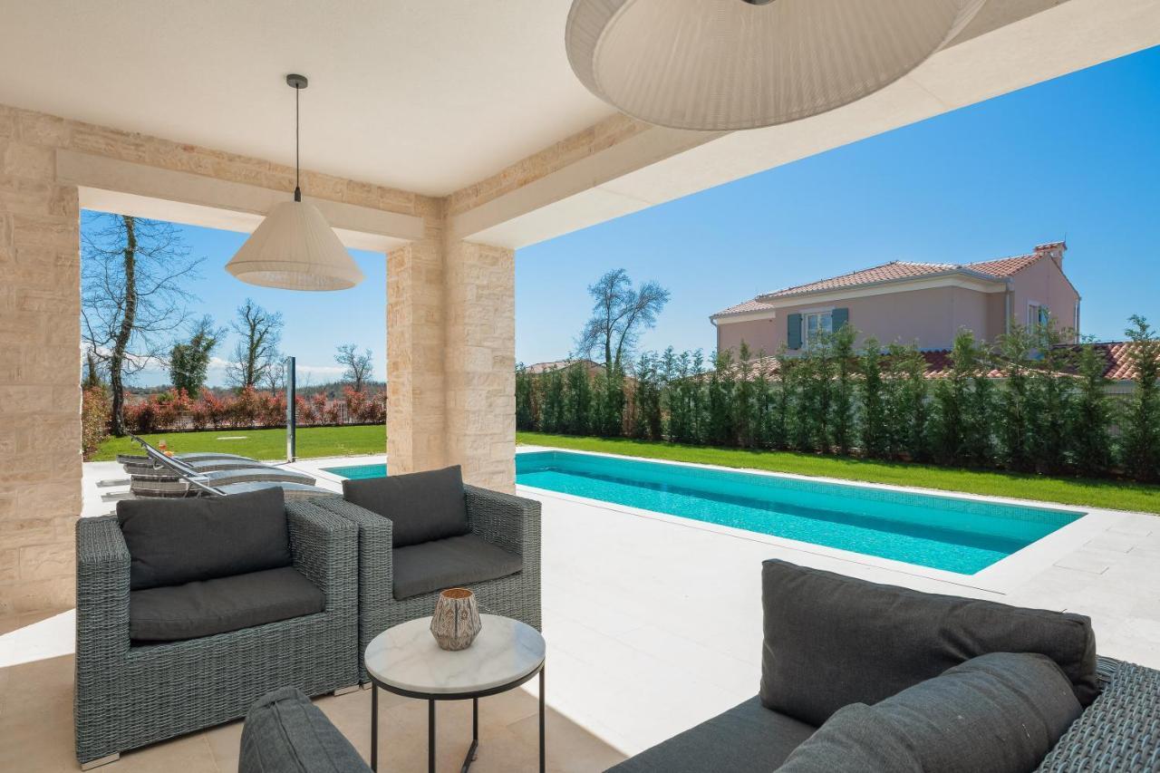 Villa Harmony By Ilc Brtonigla Exteriér fotografie